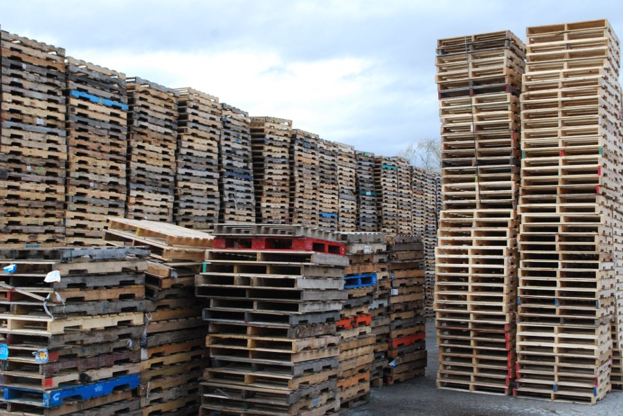 Palettes usagées Herwood et recyclage de palettes en bois